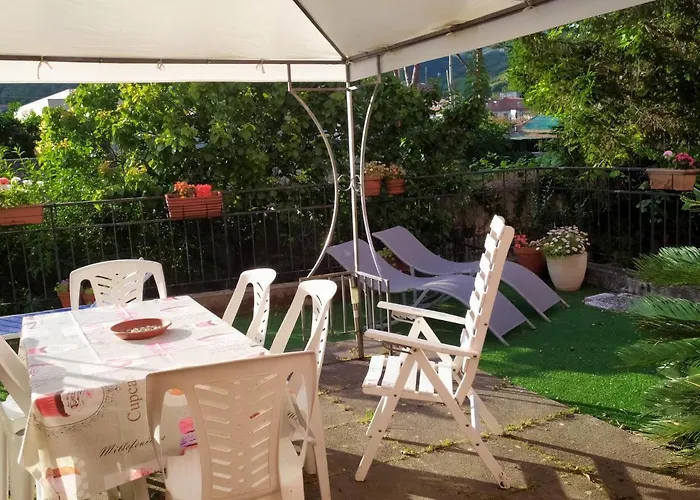 Noemi 5 Lands Paradise Appartement *