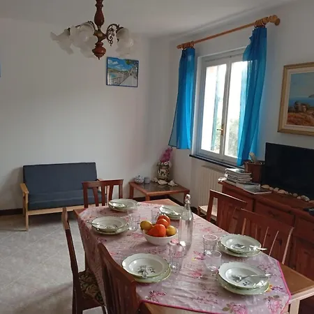 Apartman Noemi 5 Lands Paradise